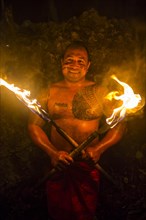 Local fire dancer in the Matavai Resort