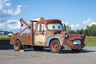 Reproduction of the comic figure Hook or Mater from the animated film Cars