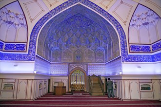 Interior view Bolo Hovuz Mosque