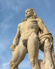 Athlete statue at Stadio dei Marmi