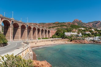 Railway viaduct in front of the Massif de l'Esterel