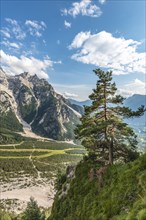 View from the hiking trail to the Rifugio San Marco