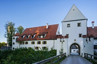 Castle gate to the outer castle