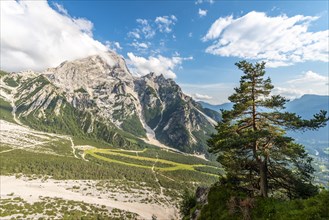 View from the hiking trail to the Rifugio San Marco