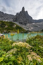 Turquoise-green Sorapis Lake
