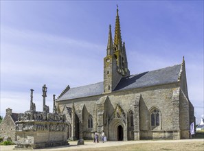 Calvary and Church of Notre Dame de Tronoan