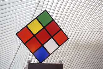 Large Rubik's Cube in Liege station