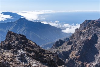 View into the Caldera de Taburiente from the Roque de los Muchachos