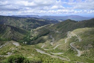 Winding gravel road of the Ruta de los caracoles