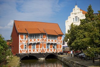 Half-timbered house vault over the Grube watercourse