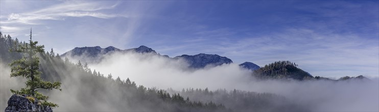 View to the Feuerkogel and foggy atmosphere at the Laerlkogel
