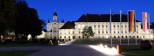 Monastery Raitenhaslach at night