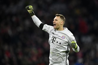 Manuel New FC Bayern Munich FCB cheers for victory