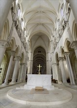 View to the altar in the romanesque basilica Sainte-Marie-Madeleine