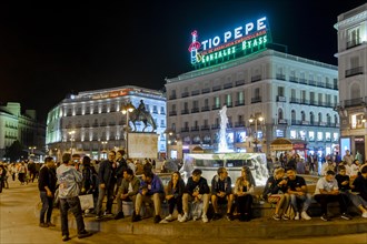 Square Plaza Puerta del Sol at night