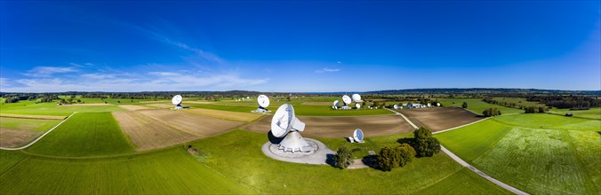Large parabolic antennas of the Raisting earth station