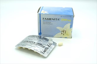 FAMENITA 200mg progesterone soft capsules