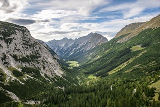 View of the Karwendel valley with the mountain peaks Karwendelspitze and Hochkarspitze