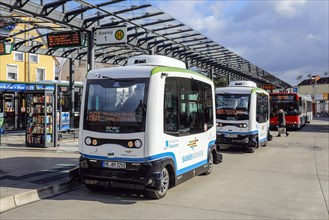 Autonomously running electric buses in regular service