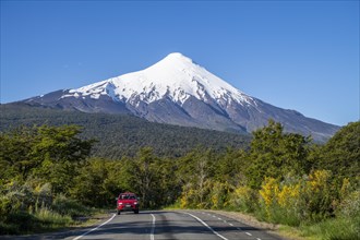 Car on the road to Osorno Volcano