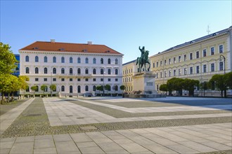 Ludwig Ferdinand Palace and equestrian statue of Elector Maximilian I