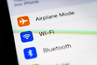 W-Lan and Wi-Fi settings on an iPhone