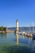 New Lindau lighthouse and Bavarian lion at the harbour entrance