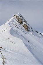 Moelser Sonnenspitze with ski tracks