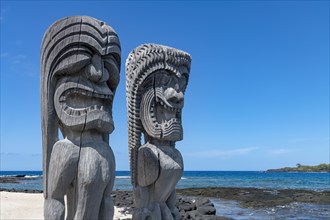 Guardian figures Tikis at the bay