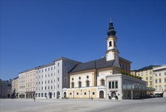 Vacant lots due to the coronavirus pandemic, Residenzplatz with St. Michael's Church