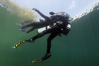 Towing and recovery of a diver who had an accident, exercise