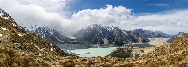 View of the Hooker Valley from the Sealy Tarns Track