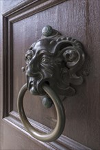 Door knocker at the entrance to the Neue Residenz
