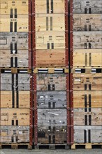 Stacked SBB pallet frames