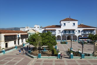 Parque Cespedes with the town hall on the right and the Casa Velazquez on the left