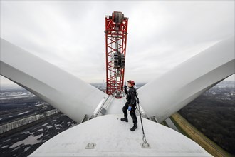 Assembly of a wind power plant