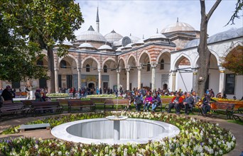Fountain in the courtyard of Topkapi Palace
