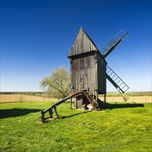 Kahlwinkel trestle windmill