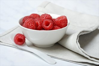 Bowl with raspberries