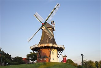 Greetsiel twin windmills