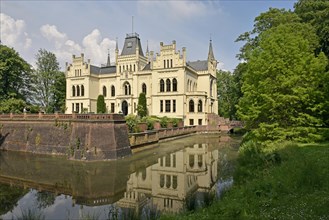Evenburg moated castle