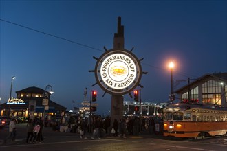 Illuminated sign Fisherman's Wharf Emblem