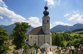 Cemetery and parish church Sankt Georg