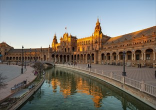 Plaza de Espana in the evening light with reflection in the canal