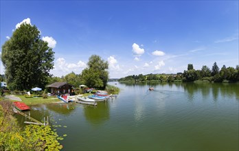 Boat rental at Lake Tachingen near Tettenhausen