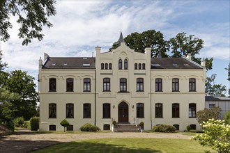 Historical manor house of Buelow