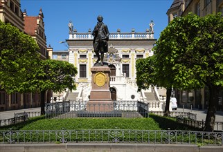 Goethe Monument and the Old Stock Exchange at Naschmarkt