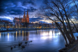 City view with St Peter's Cathedral and the Danube at the Blue Hour