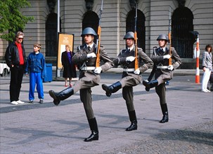 Changing of the guard in front of Schinkel's Neue Wache