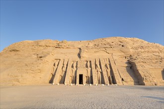 Hathor temple of queen Nefertari
